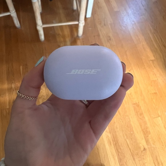 Bose QuietComfort Lavender Earbuds - Picture 3 of 7
